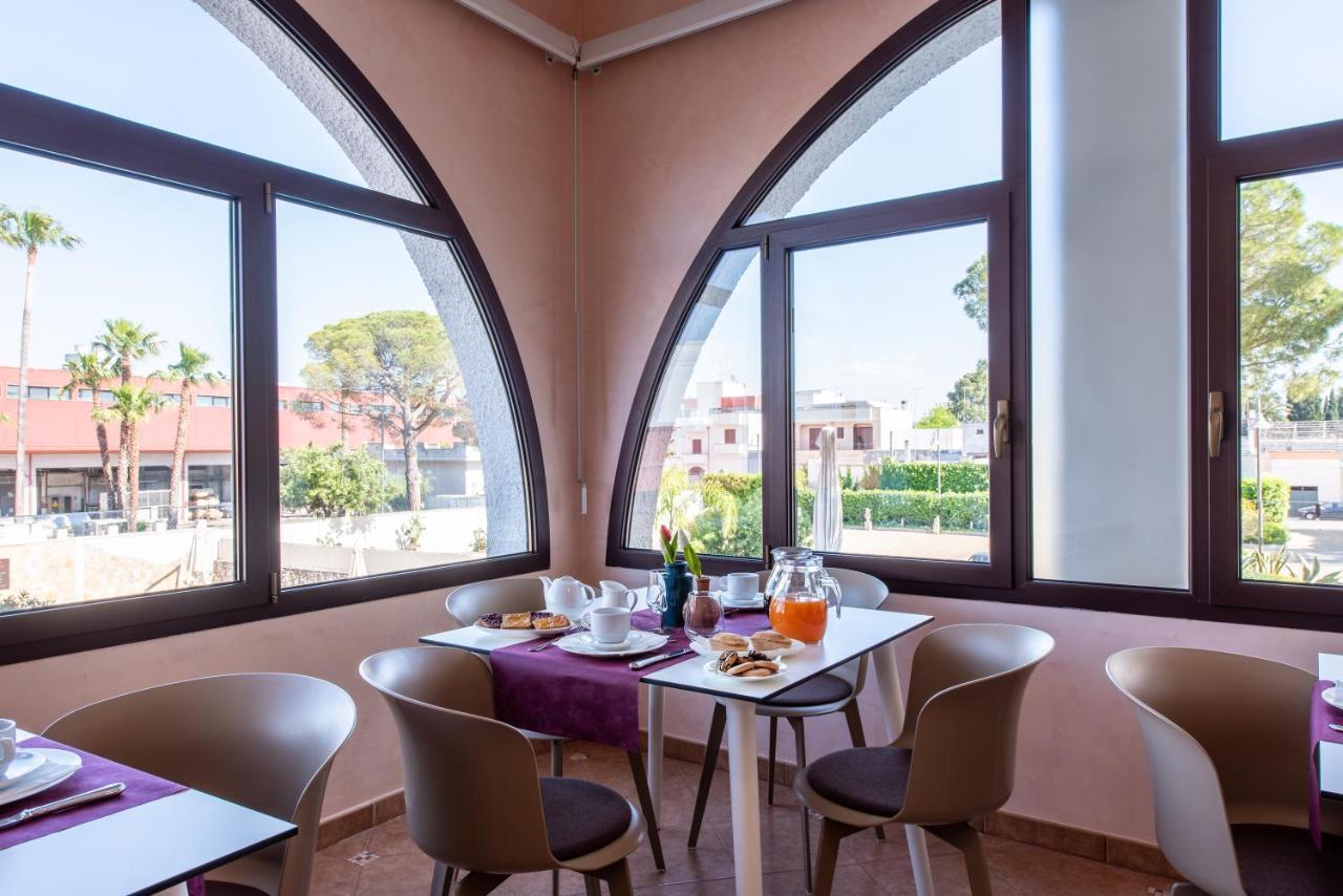 Leone De Castris Wine Hotel Salice Salentino Exterior photo