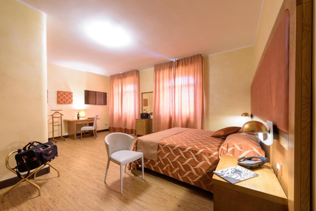 Leone De Castris Wine Hotel Salice Salentino Exterior photo